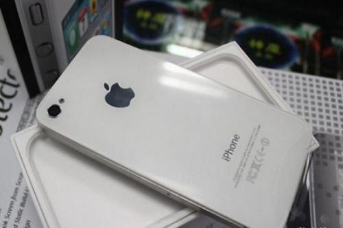Description  The iPhone 4S brings a reworked  - Imagen 1